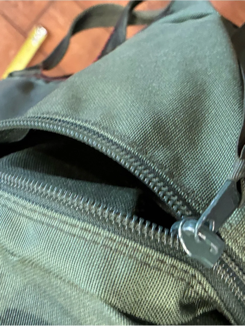 Flyer's Kit Bag US Military Issue Nylon Canvas OD Green Pilot Kitbag